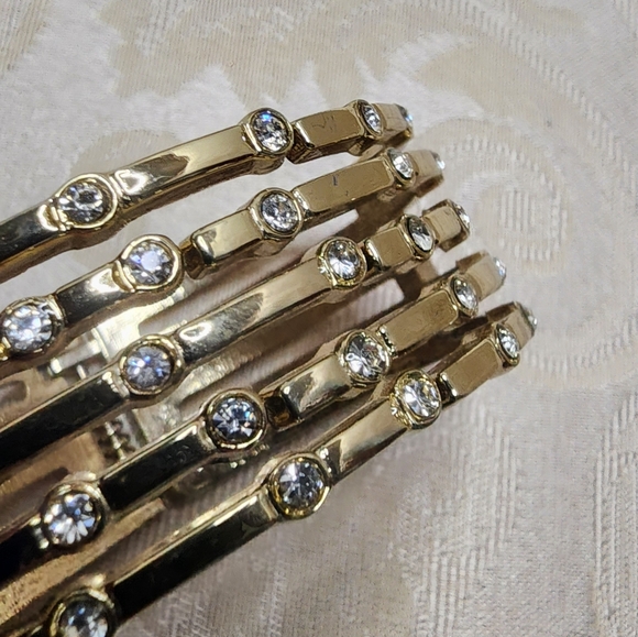 VINTAGE 80S GOLD TONE RHINESTONE HINGED CUFF BRACELET STATEMENT ARCHITECTURAL - Picture 4 of 12